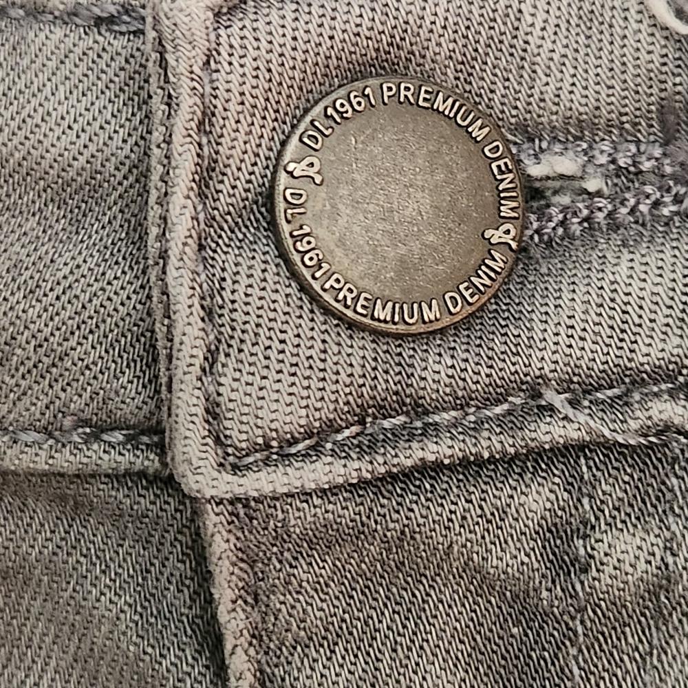 Dl1961 Chloe Skinny Frayed Hem Jeans Size 2 Color Grey or Howl - Picture 4 of 16